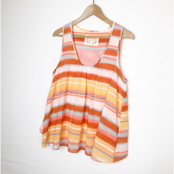 Meadow Rue Merlon split back, overlay blouse - Picture 6 of 12